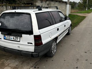 Opel Astra foto 2