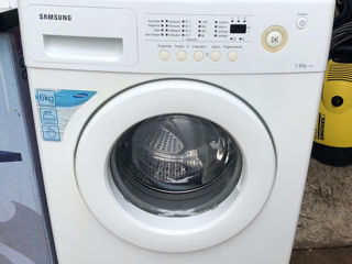 Крепкая и надежная стиральная машина Samsung на 6 кг