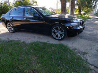 BMW 7 Series foto 2