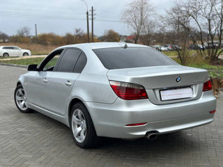 BMW 5 Series foto 3