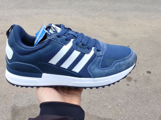 Adidas ZX 700 ( pe loc mărimi) foto 3