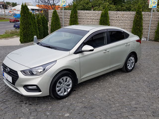 Hyundai Accent foto 1