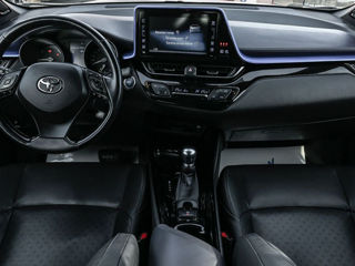 Toyota C-HR фото 6