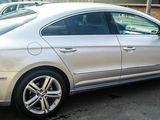 Volkswagen Passat CC foto 2