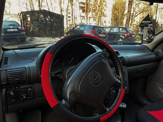 Opel Corsa foto 2