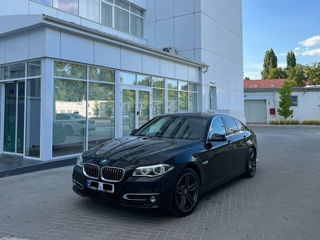 BMW 5 Series foto 1