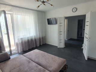 Apartament cu 2 camere, 53 m², Botanica, Chișinău foto 2