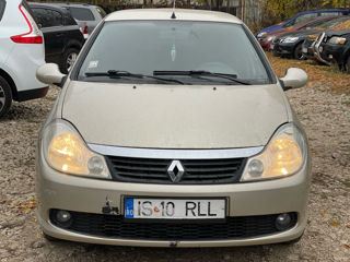 Renault Clio Symbol foto 2