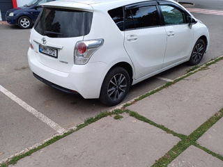 Toyota Verso foto 4