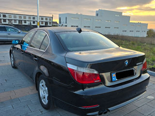 BMW 5 Series foto 3