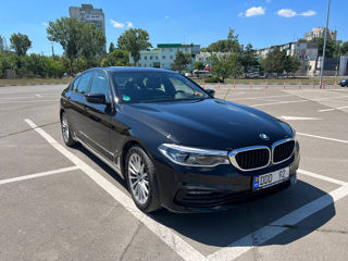 BMW 5 Series foto 1