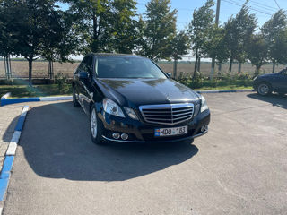 Mercedes E-Class foto 1