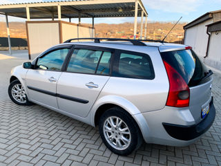 Renault Megane foto 11