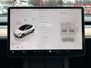 Tesla Model Y foto 13