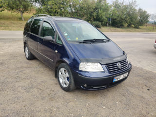 Volkswagen Sharan foto 1