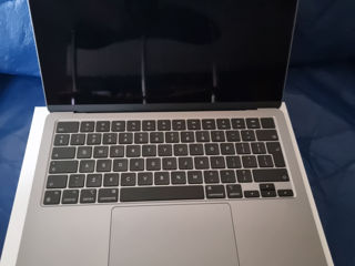 Macbook Air M3, 16gb RAM, ssd 256gb, model 2024