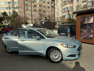 Ford Fusion foto 10