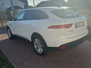 Jaguar F-PACE foto 9