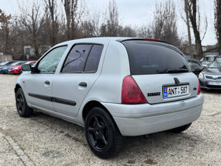 Renault Clio foto 4