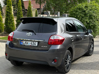 Toyota Auris foto 3