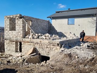 Demolarea construcțiilor / снос зданий