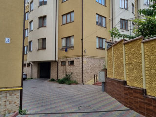 Apartament cu 3 camere, 103 m², Botanica, Chișinău foto 4