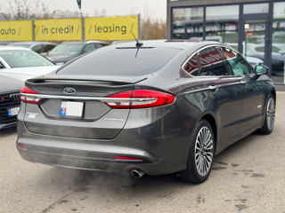 Ford Fusion foto 6