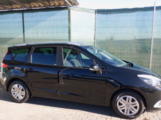 Renault Grand Scenic foto 9