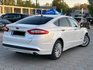 Ford Fusion foto 4