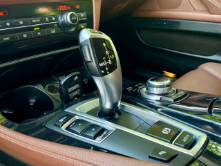 BMW 5 Series foto 14