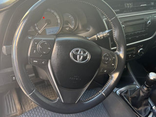 Toyota Auris foto 8