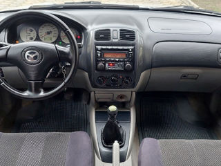 Mazda 323 foto 9