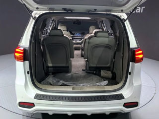 KIA Carnival foto 13