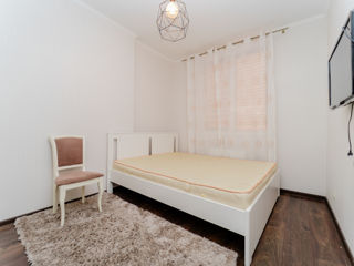 Apartament cu 2 camere, 55 m², Centru, Chișinău foto 5