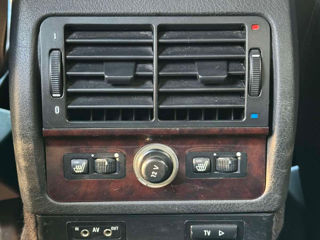 BMW 7 Series фото 9