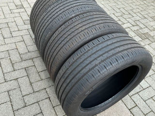 235/50 R19 foto 1