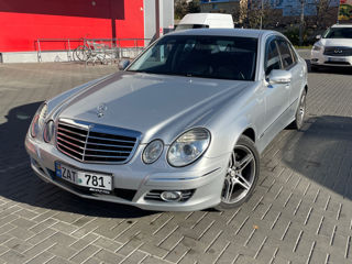 Mercedes E-Class foto 6