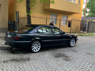 BMW 7 Series foto 5