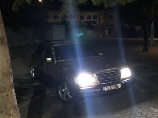 Mercedes E-Class foto 10