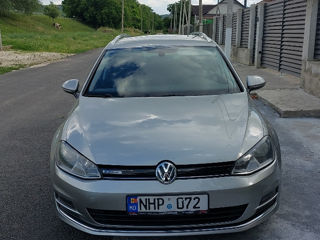 Volkswagen Golf foto 1