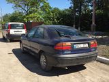 Renault Laguna foto 2