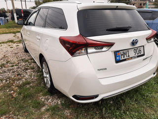 Toyota Auris foto 4