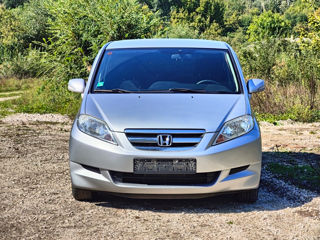 Honda FR-V foto 2