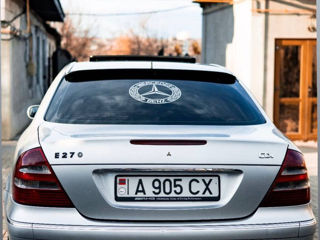 Mercedes E-Class foto 2