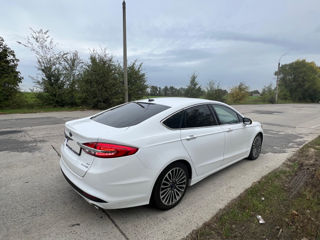 Ford Fusion foto 3