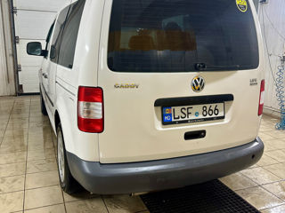 Volkswagen Caddy foto 2