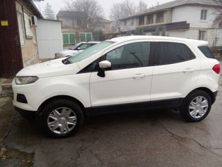 Ford EcoSport foto 2