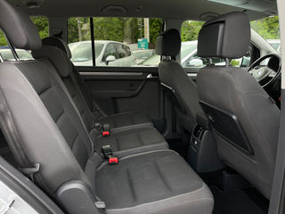 Volkswagen Touran foto 18