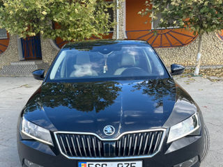 Skoda Superb foto 3