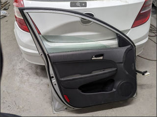 Usa stanga fata Hyundai i30 HB 2010-2012 foto 3